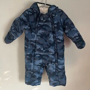 Baby One Piece snowsuit size 6-9months